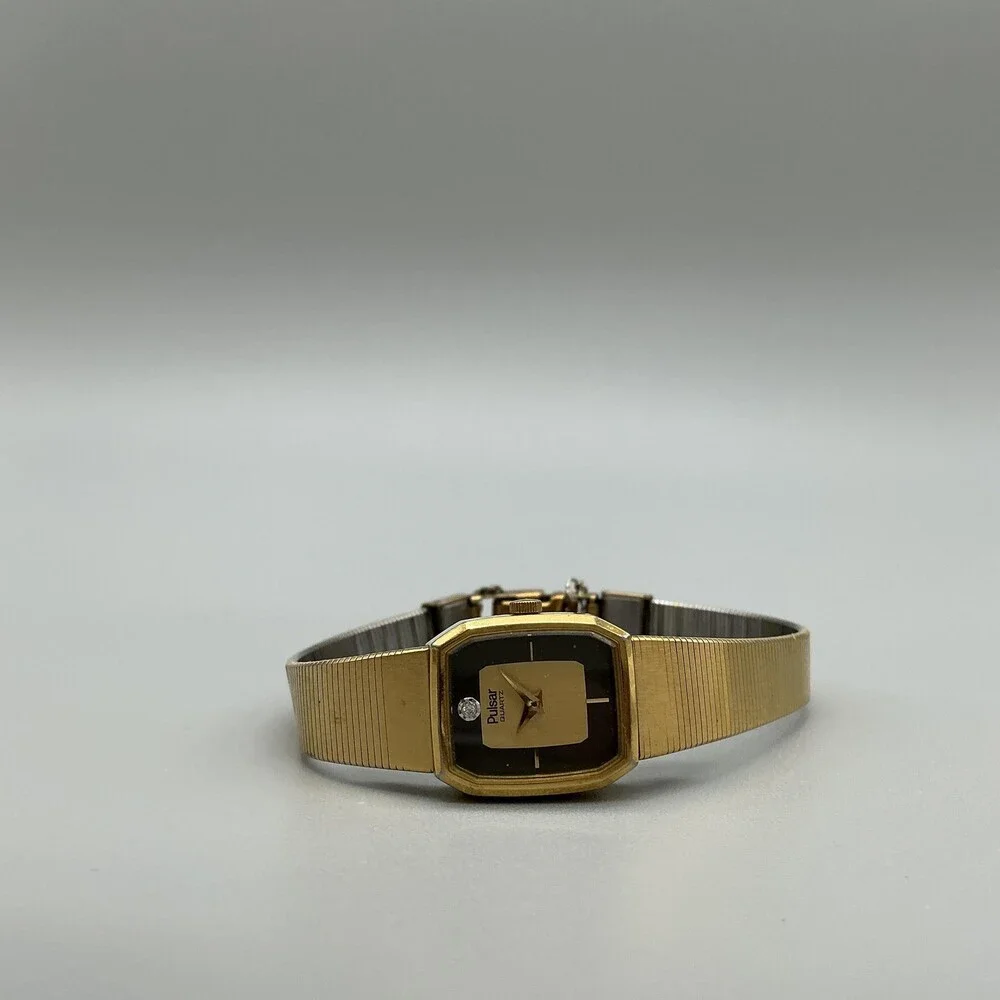 Vintage Pulsar Womens Watch 16mm Black Dial Gold Tone Y590-5549 New Battery 6